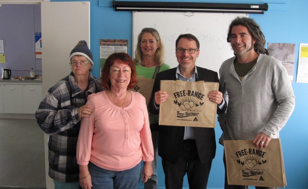 Greens MP John Kaye spoke to supporters of truthful labeling of free range eggs on the Coffs Coast today.
Greens MP John Kaye spoke to supporters of truthful labeling of free range eggs on the Coffs Coast today.